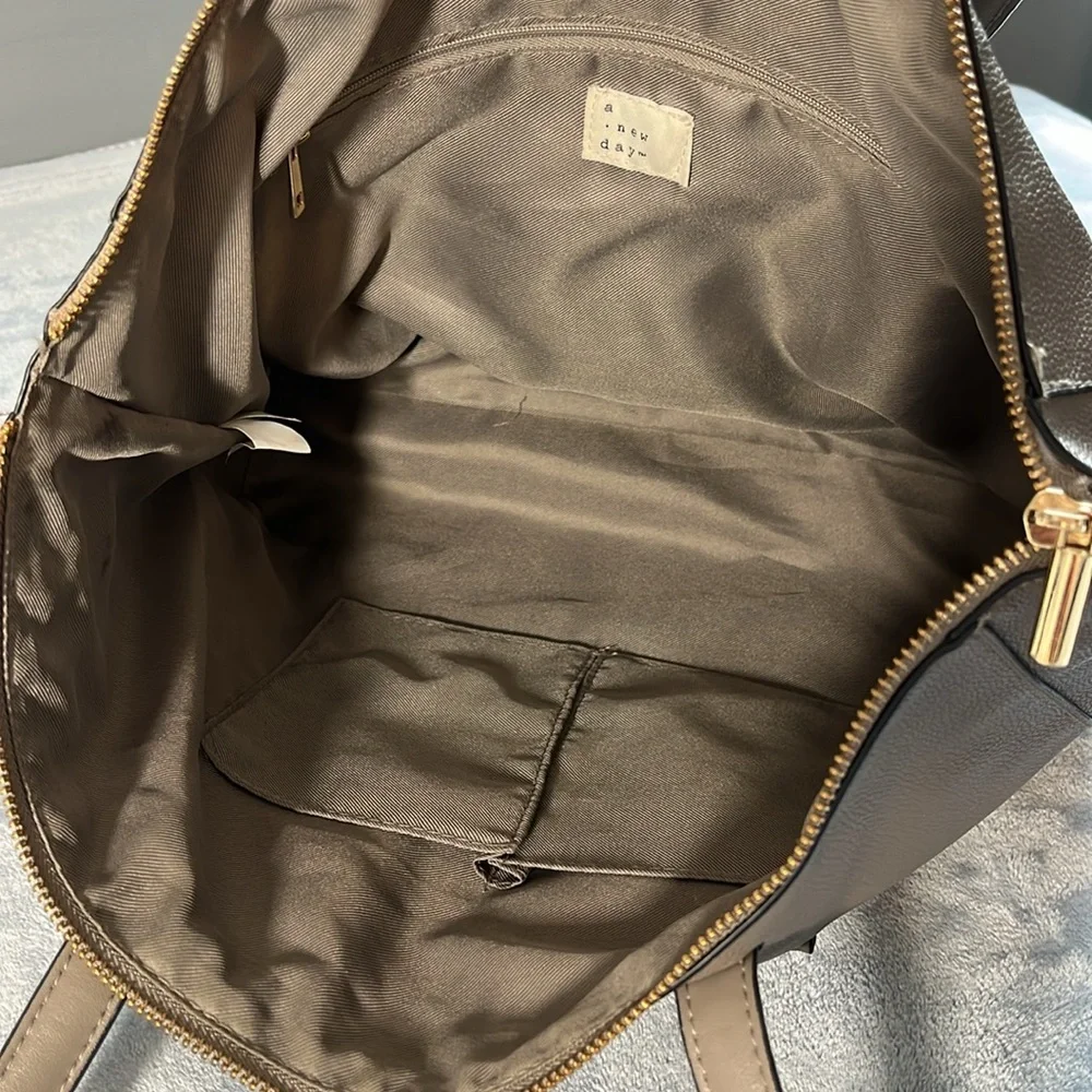 A New Day Elegant Taupe Tote Bag - Picture 5 of 14